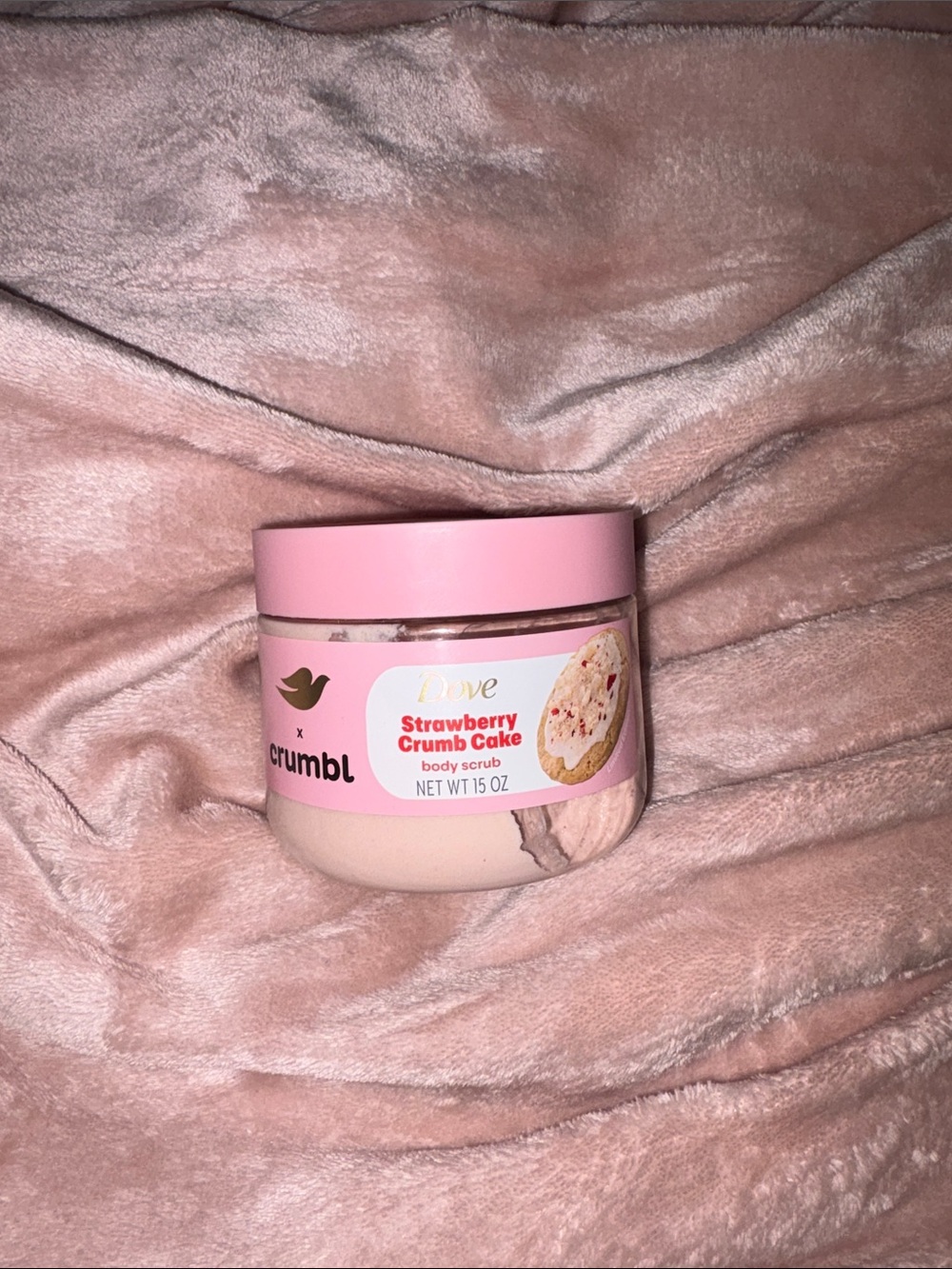 Strawberry Crumb Cake Body Scrub - Pink